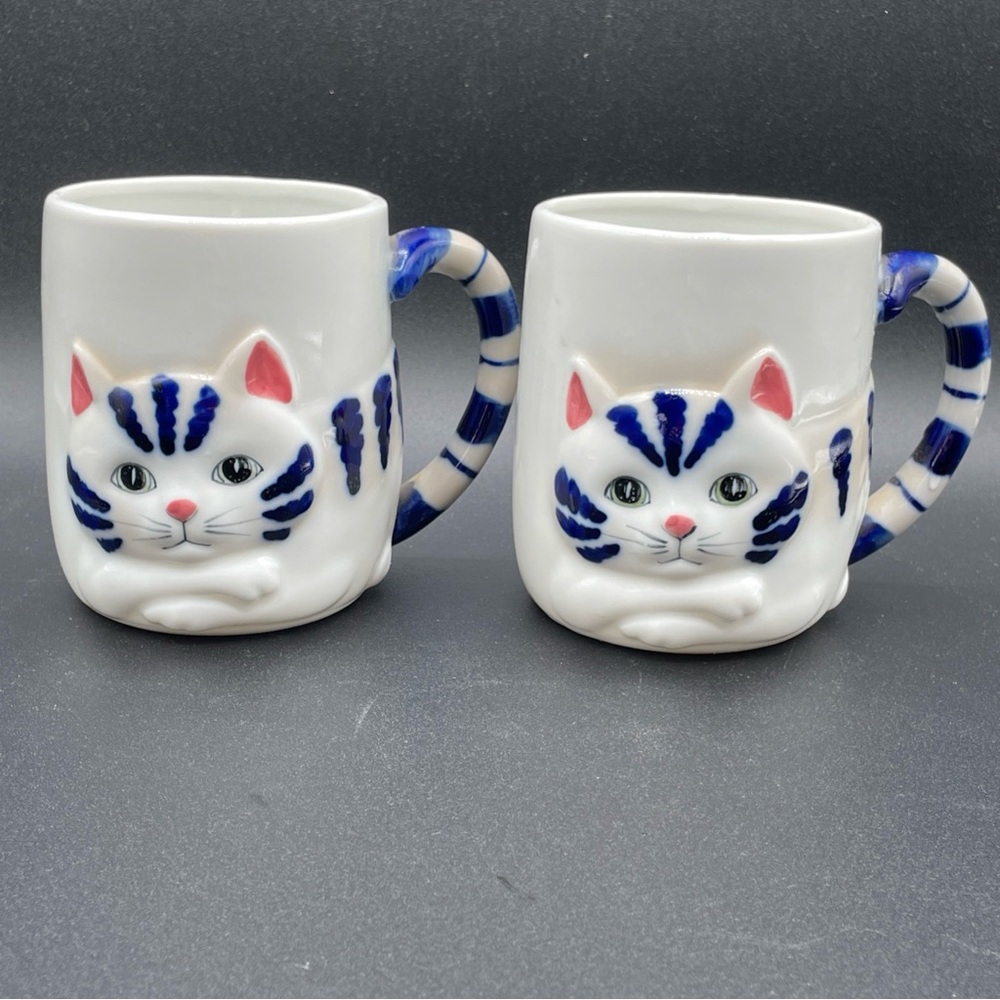 Vintage Henriksen Imports 3D Striped Cat Tail Handle Coffee Mug Kitty Blue White